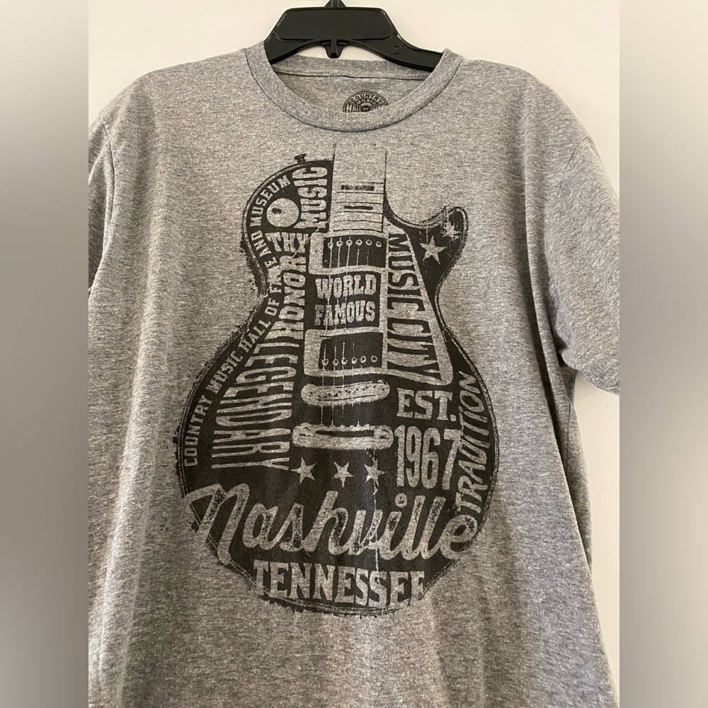 Country Music Hall of Fame Nashville Graphic T-Shirt - Unisex size S - Picture 2 of 3